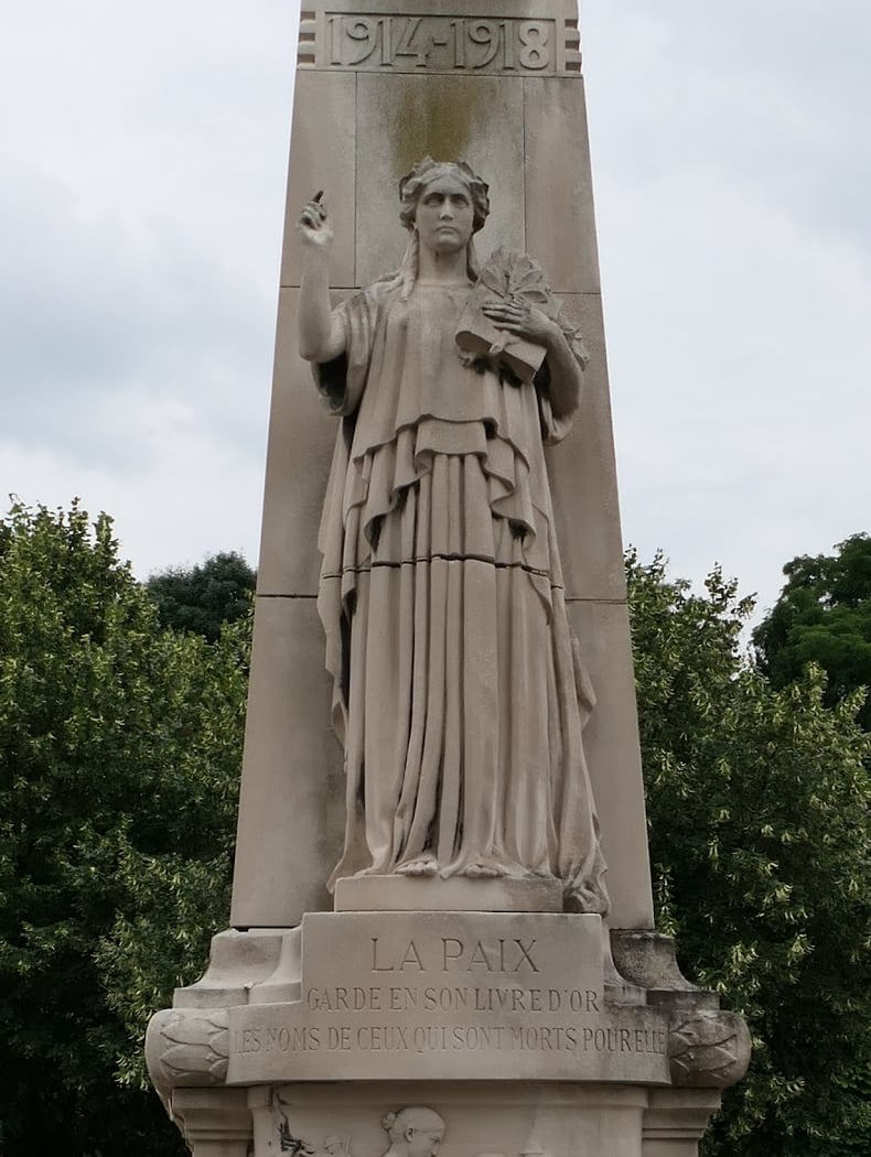 Monument aux morts de Pantin 1